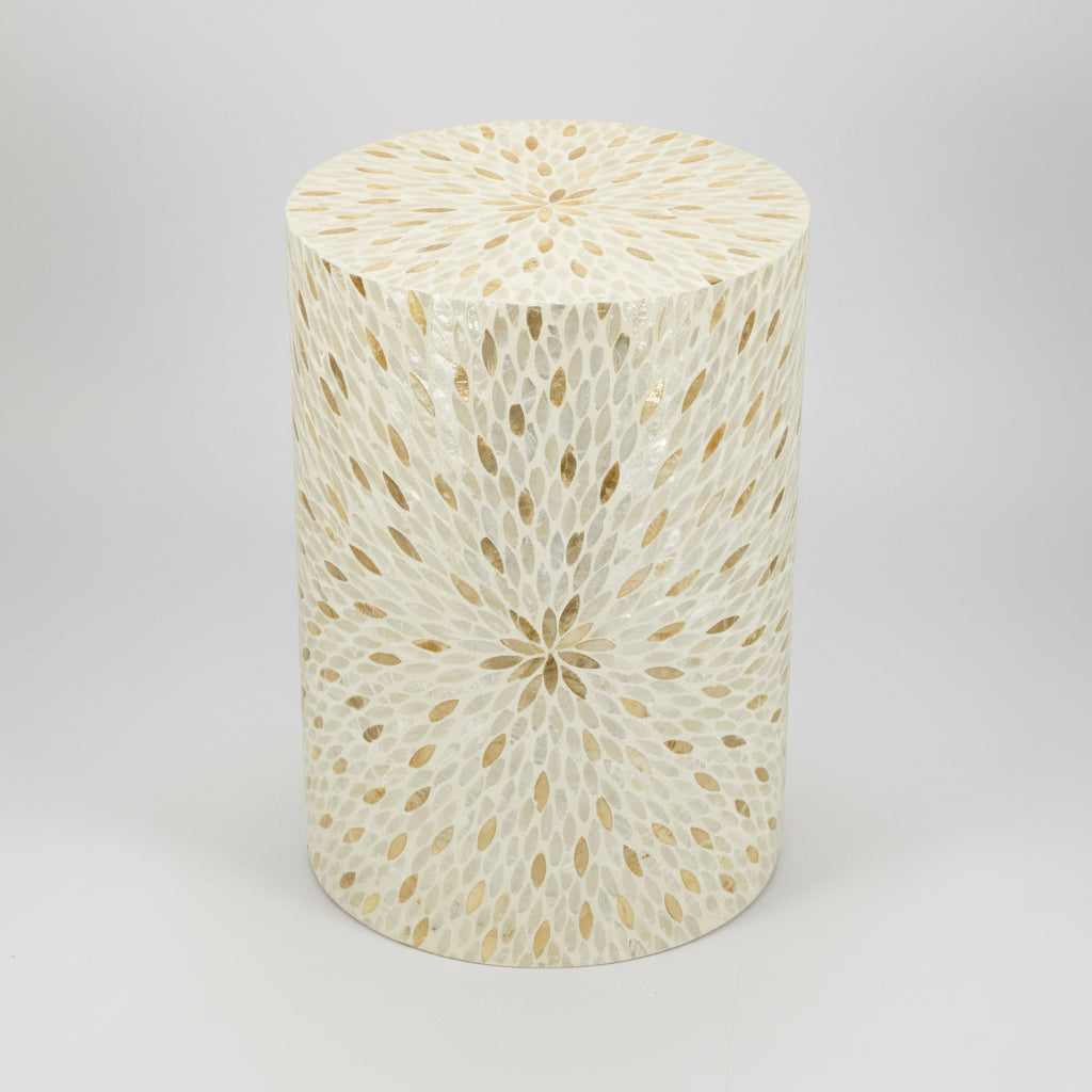 Mesa Auxiliar Decorativa en Capiz 50 x 35 x 35cm