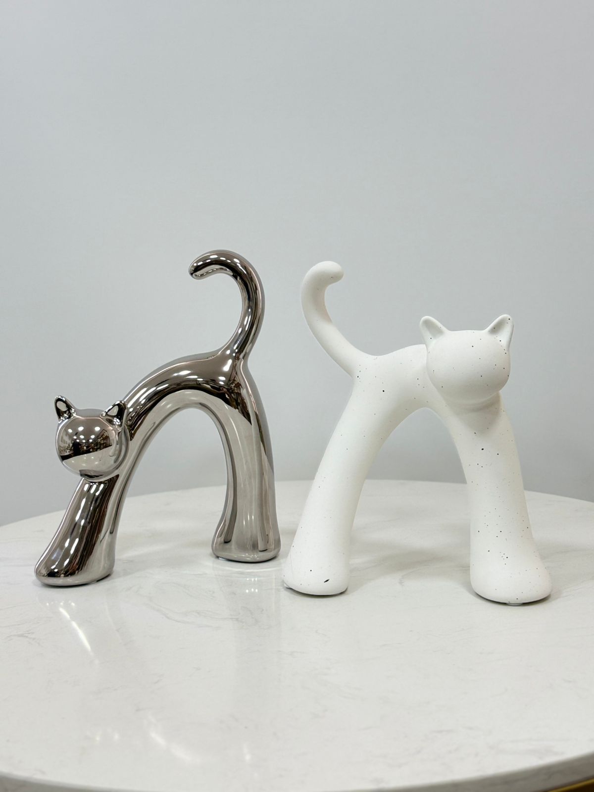 Set de Gatos x2 Plateado/Blanco