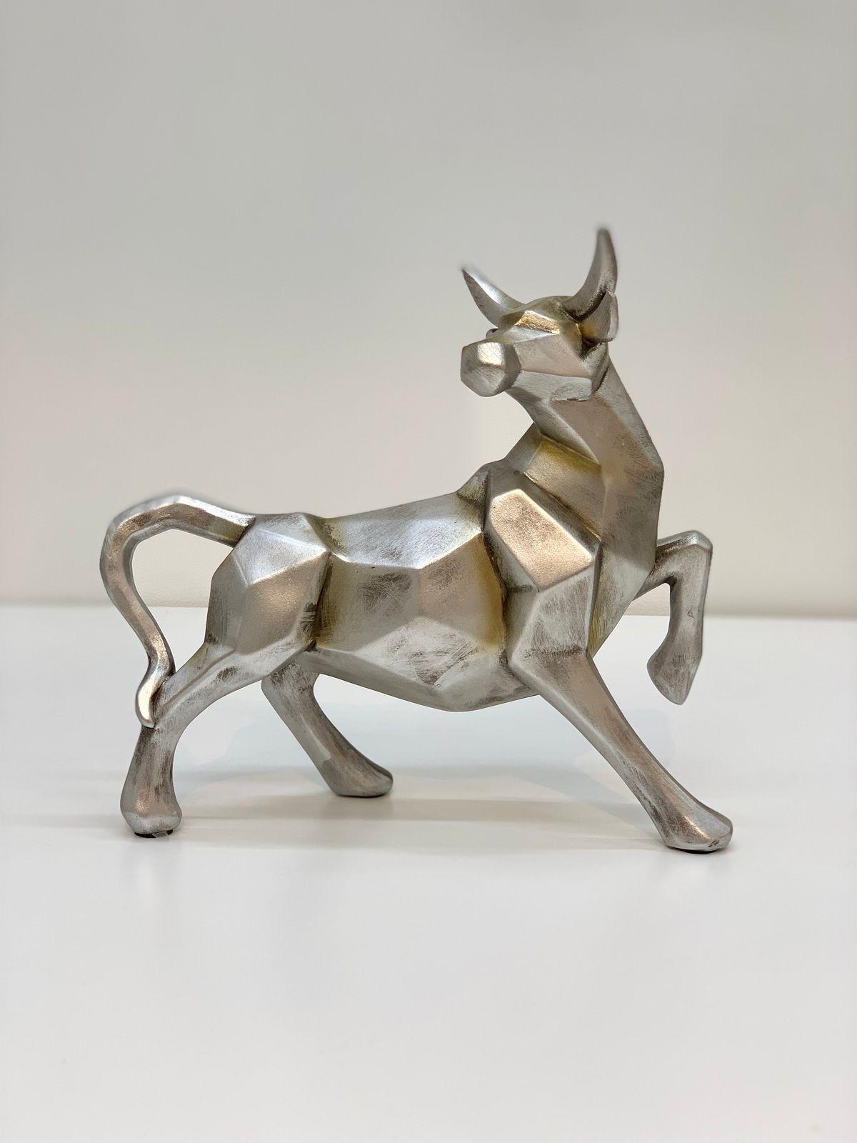 Figura Toro Plateado