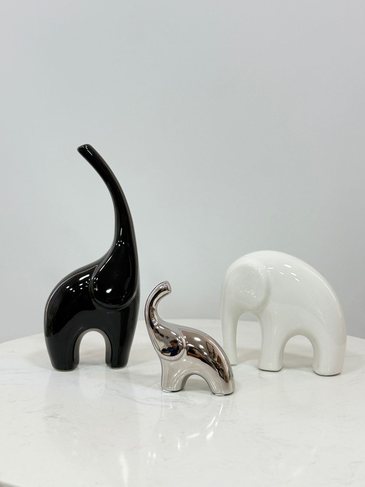 Elefantes Blanco/Negro/Plateado
