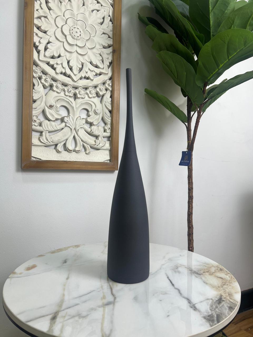 Florero Botella Negro