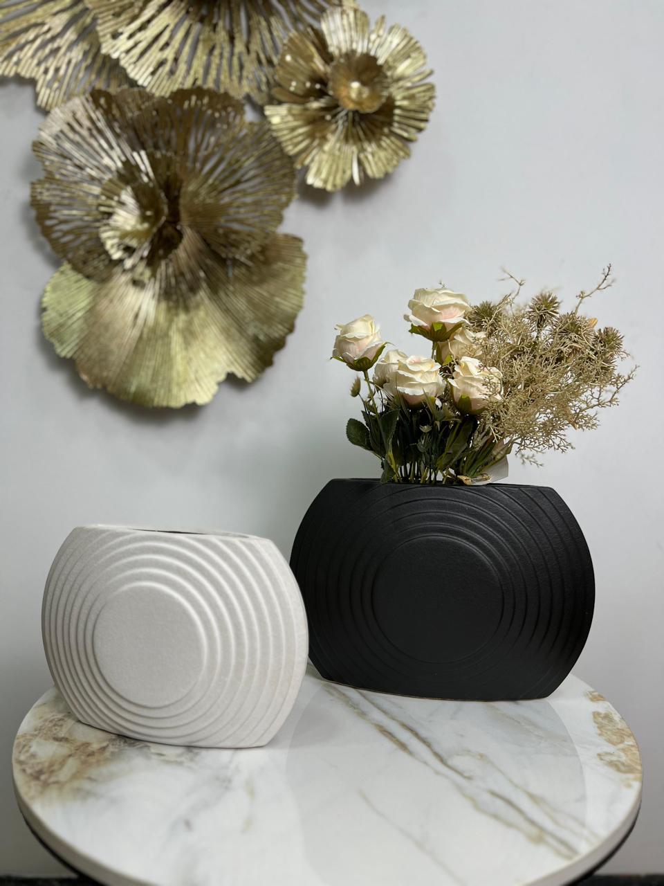 Florero Medialuna Blanco/Negro