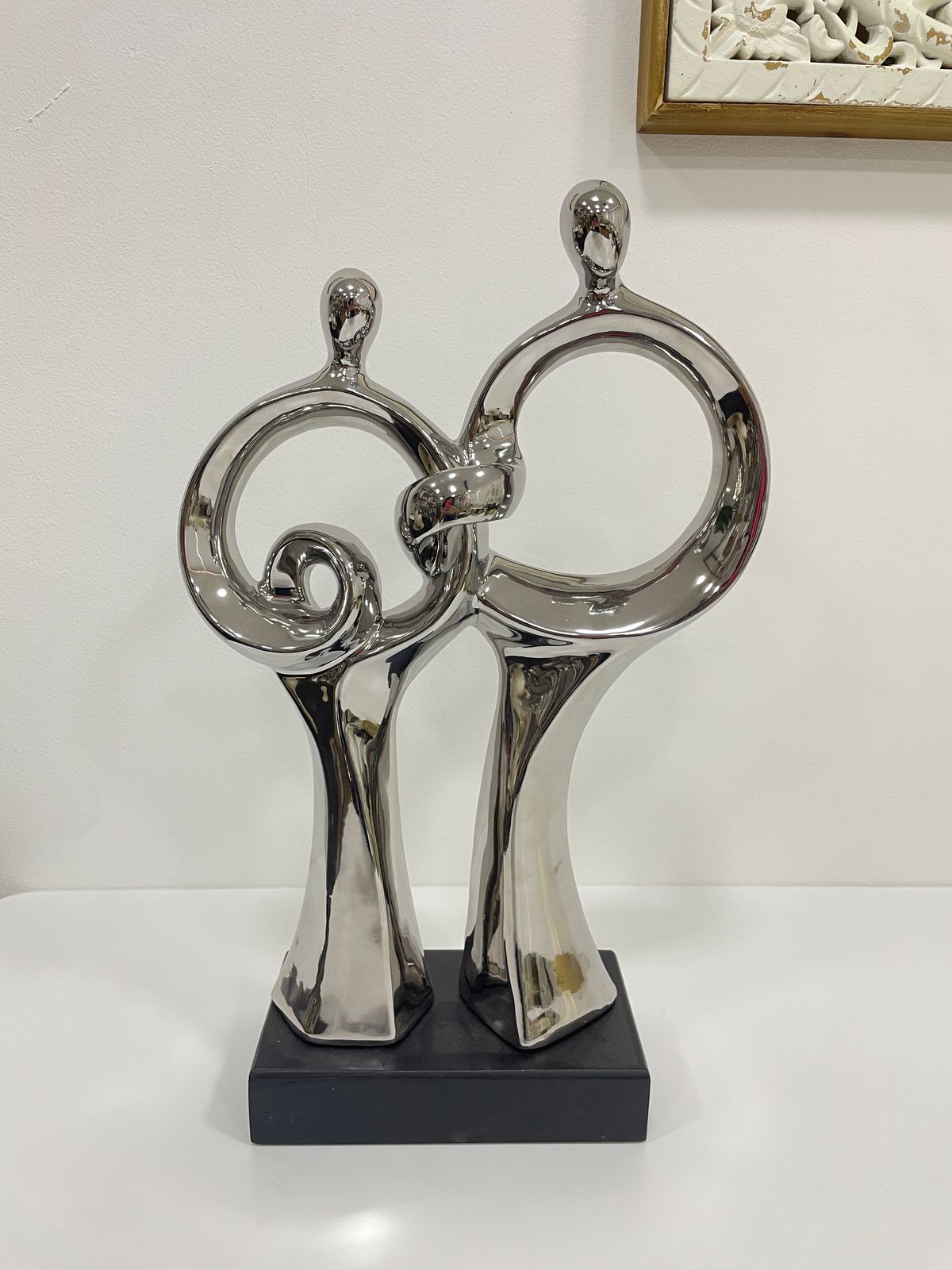 Familia Abstracta Plateada 43Cm