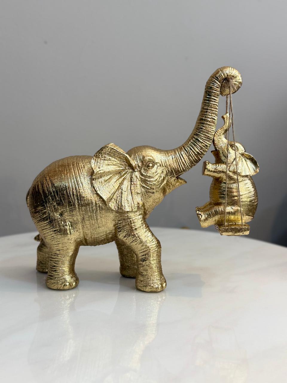 Elefante Dorado