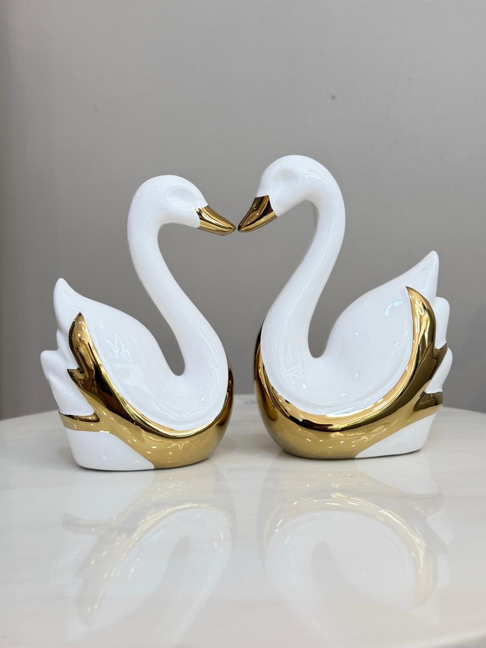 Cisnes Blanco/Dorado